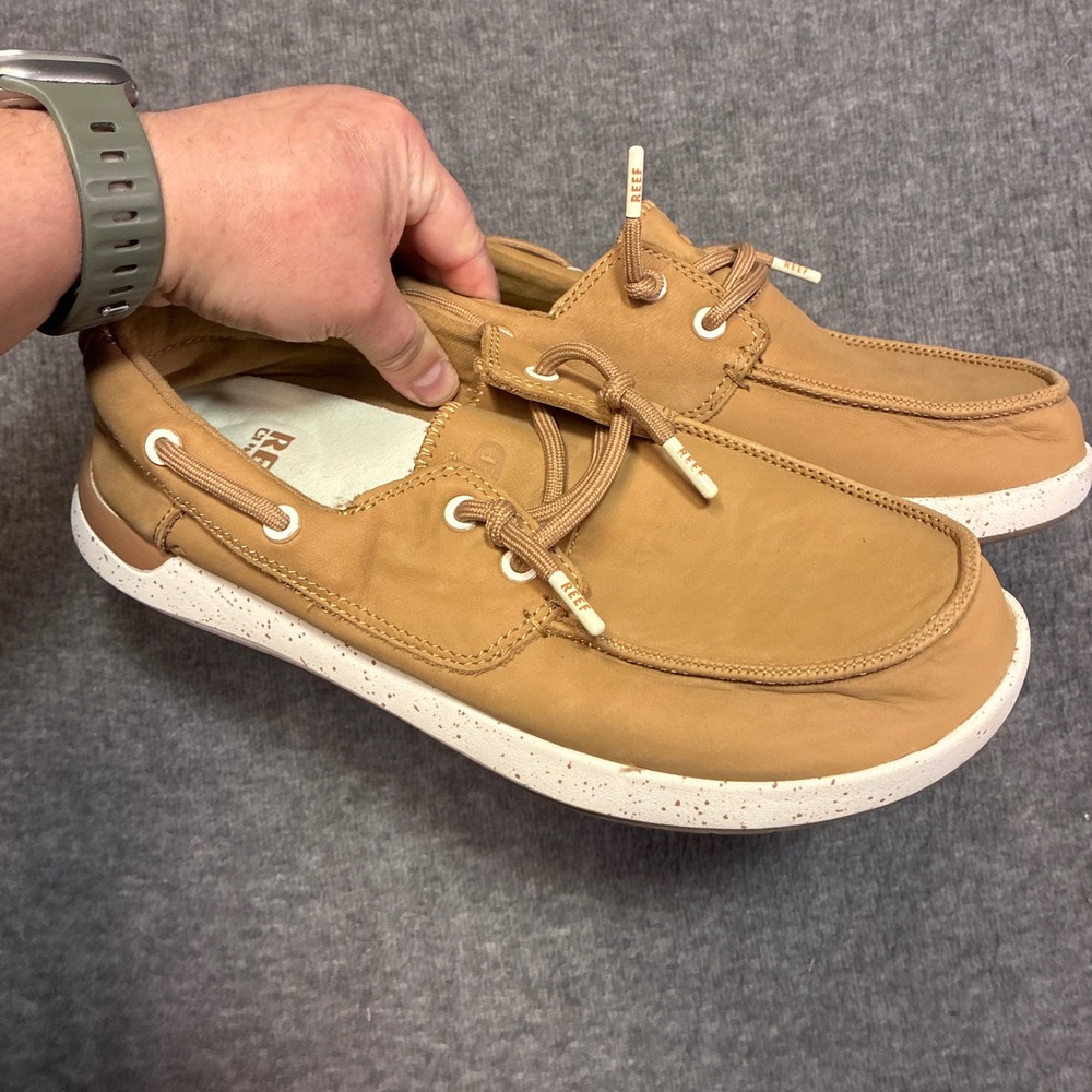 Reef Swellsole Pier LE Mens 10.5 Tan Leather Boat Shoes Beach Travel Slip On
